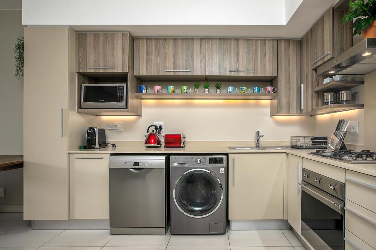The Tyrwhitt Rosebank Apartments (Adults Only) Johannesburg Eksteriør billede